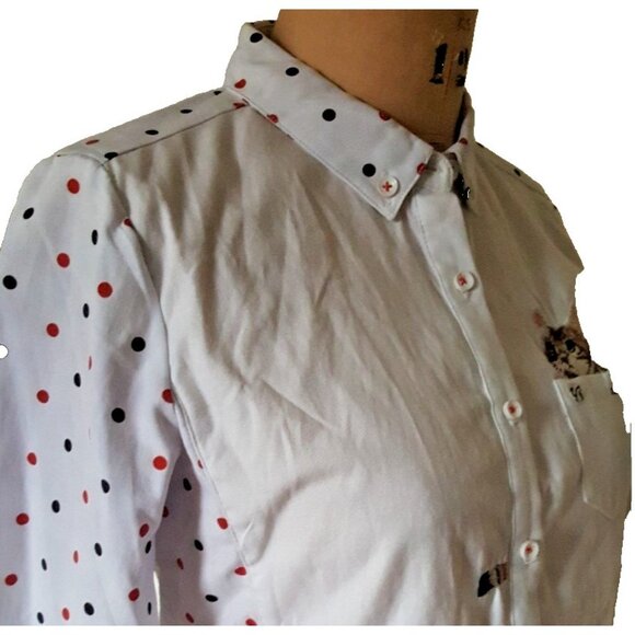 Embroidered cat kitty in pocket peekaboo and polka dot button down cotton shirt - Picture 4 of 10